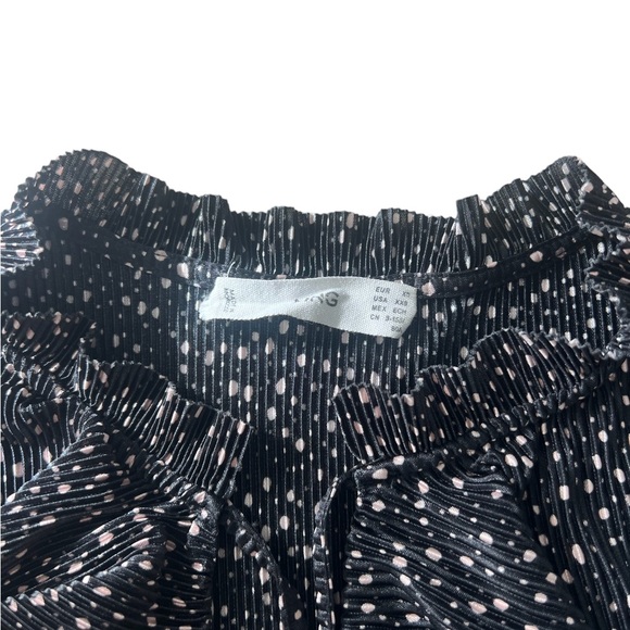 High neck top - Picture 3 of 3